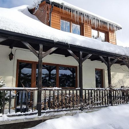 Mountain House Hotell Ustrzyki Dolne Exteriör bild
